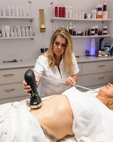 Tratamiento de estética avanzada en Paquita Bordoy